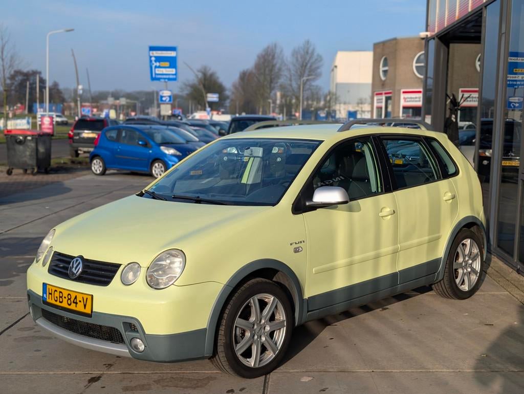 Volkswagen POLO 1.4-16V Cross FUN - Airco - LPG g3 - NIEUWE, Voorwielaandrijving, Gebruikt, Zwart, 1081 kg