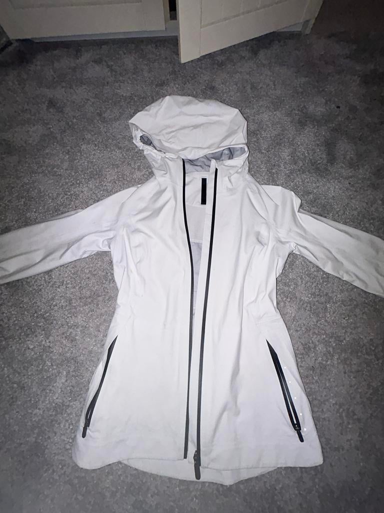 Lululemon regenjas - Gedragen maar XS, Ophalen of Verzenden, Gedragen, Wit