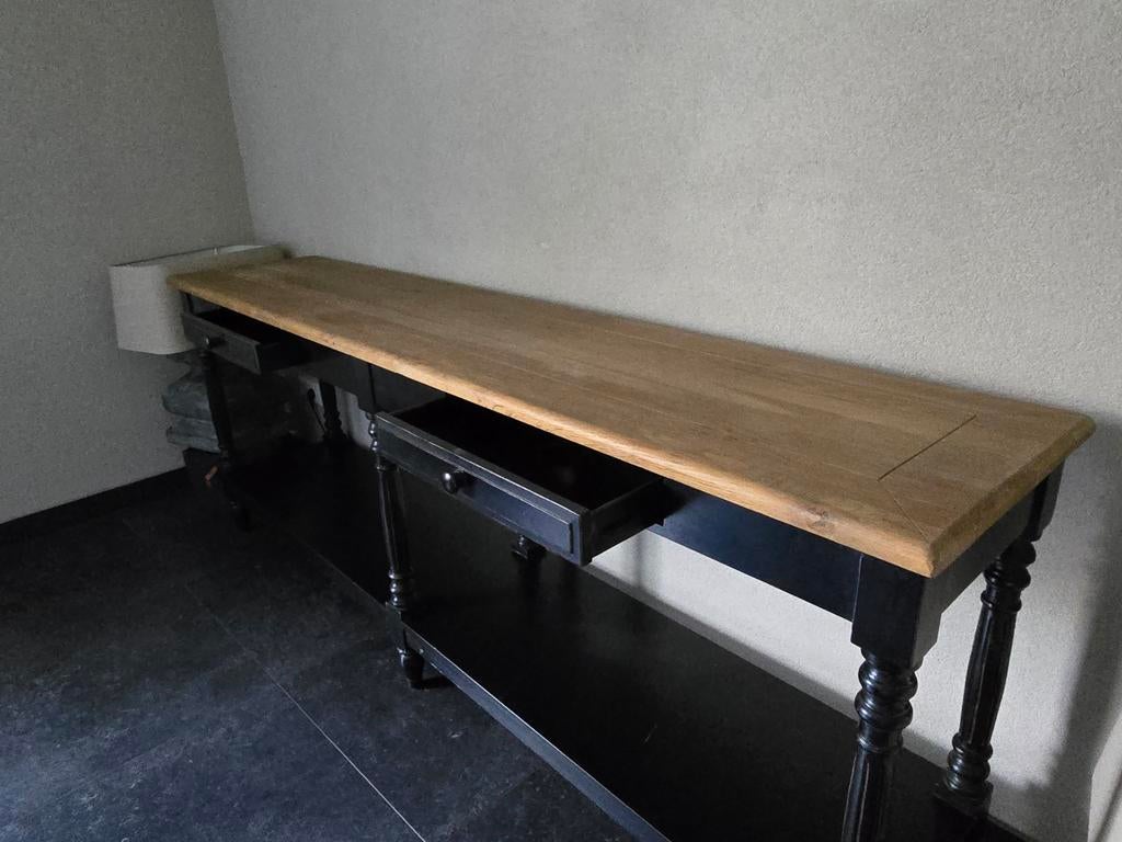 Landelijke sidetable met houten blad en zwart onderstel, Ophalen of Verzenden