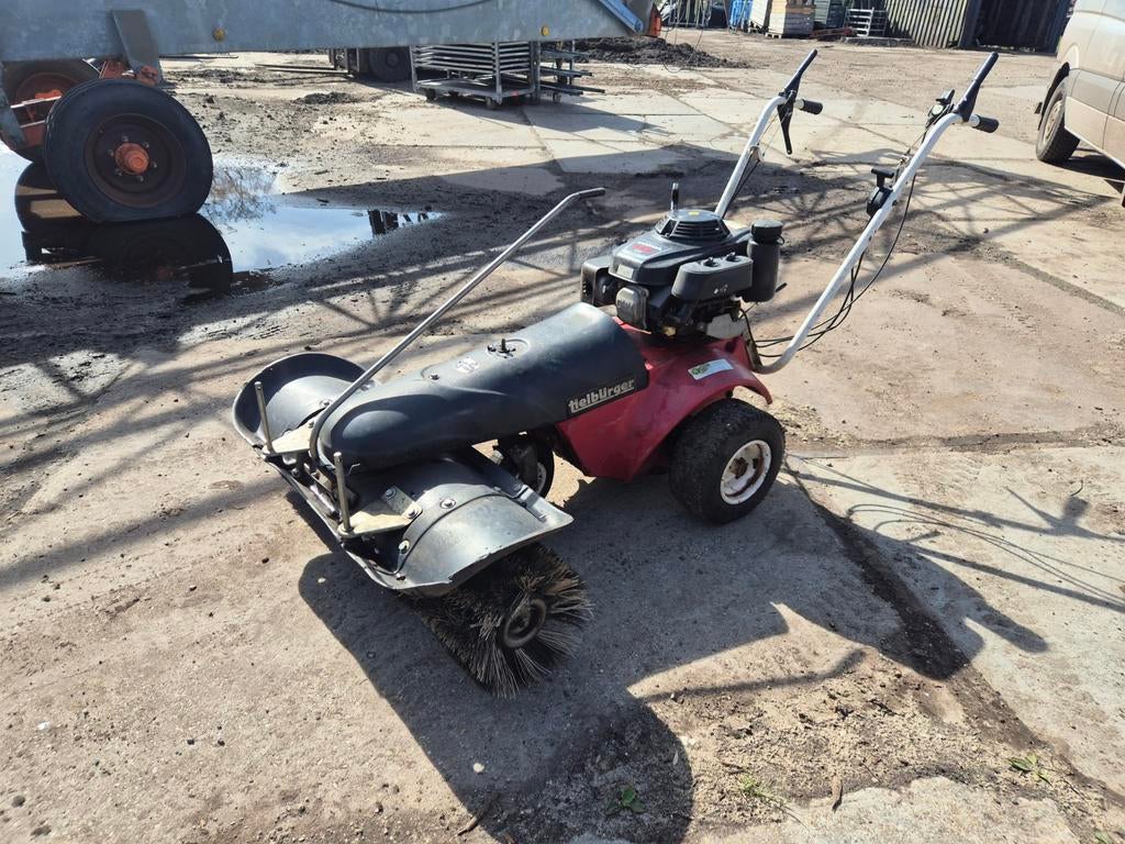 TK 48 Tielburger Borstelmachine - Krachtige Reiniging, Tuin en Terras, Veegmachines, Ophalen of Verzenden, Gebruikt, TK