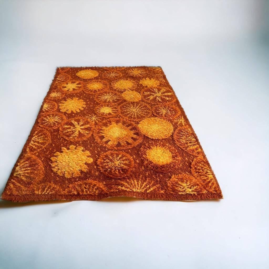 Vintage tapijt / vloerkleed / carpet jaren 70 BERGOSS, Huis en Inrichting, Ophalen, Rechthoekig, 200 cm of meer