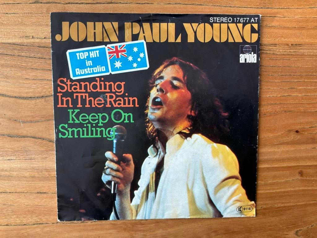 John Paul Young - Standing In The Rain / Keep On Smiling, Gebruikt, 7 inch, Single, Ophalen of Verzenden