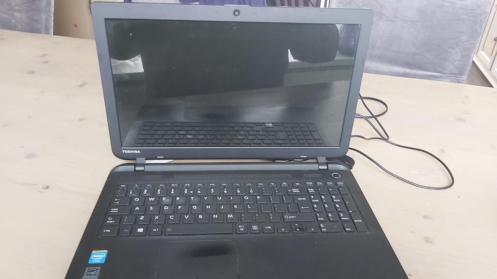 Toshiba satellite C50-B-14Z laptop met ubuntu 24, Ophalen of Verzenden