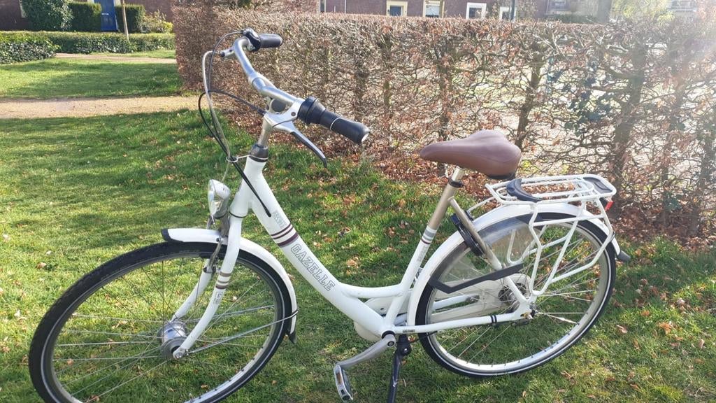 Gazelle damesfiets 28 inch, Fietsen en Brommers, Fietsen | Dames | Damesfietsen, Ophalen