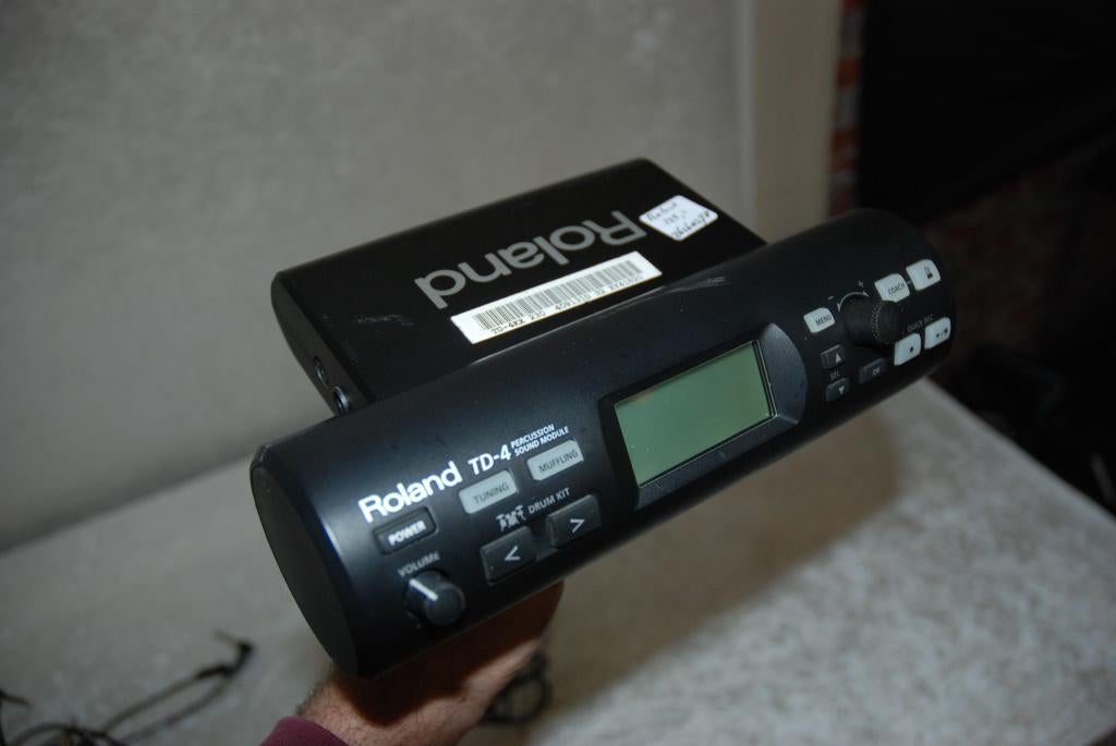 Roland Drummodule met kabelboom en adapter TD-4  <26260378>, Gebruikt, ., Drums of Percussie, Ophalen of Verzenden