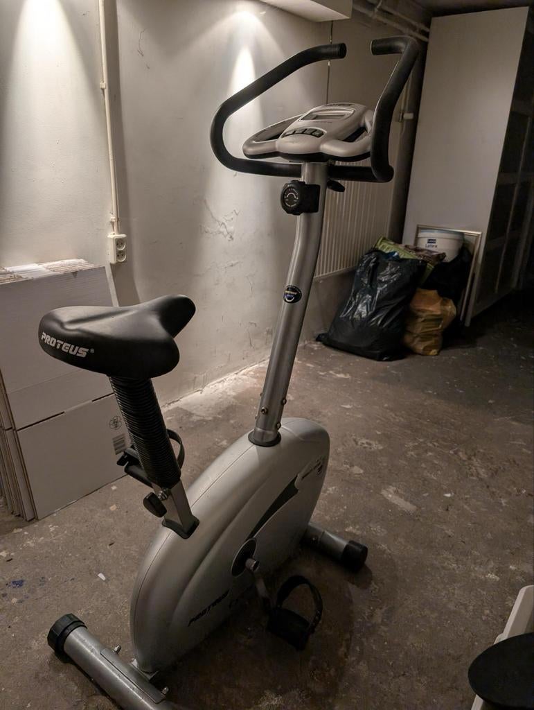 Proteus Hometrainer - Ideaal voor thuisworkouts, Ophalen, Gebruikt, Metaal, Benen