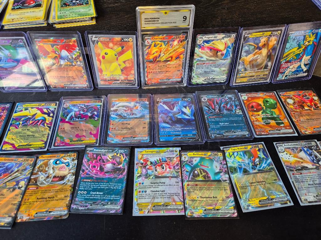 Ex's & V's — Display Showcase - 2 Graded 9's, Ophalen of Verzenden, Zo goed als nieuw, Meerdere kaarten, Foil