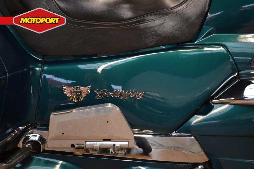 Honda GL 1500 Aspencade (bj 1996), Dorneveld 180-184
B-1731  Zellik, BE, Honda Motor Europe, Toermotor, Hlcbepccnl@honda-eu.com