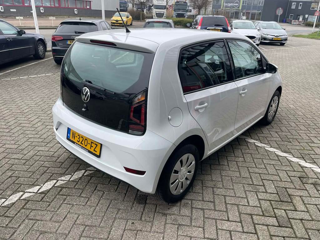 Volkswagen Up! 1.0 / NL auto, Gebruikt, 4 stoelen, Origineel Nederlands, Bedrijf