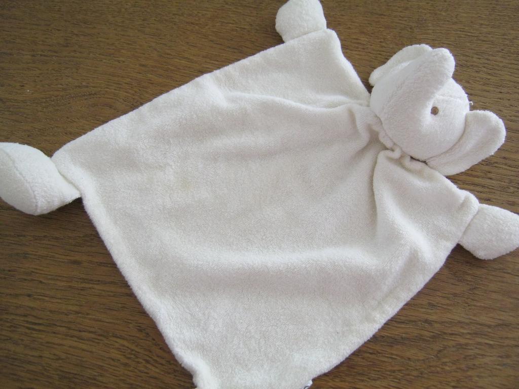 Knuffels knuffellap olifantje nijntje etc, Kinderen en Baby's, Speelgoed | Knuffels en Pluche, Ophalen of Verzenden, Nieuw, Overige typen