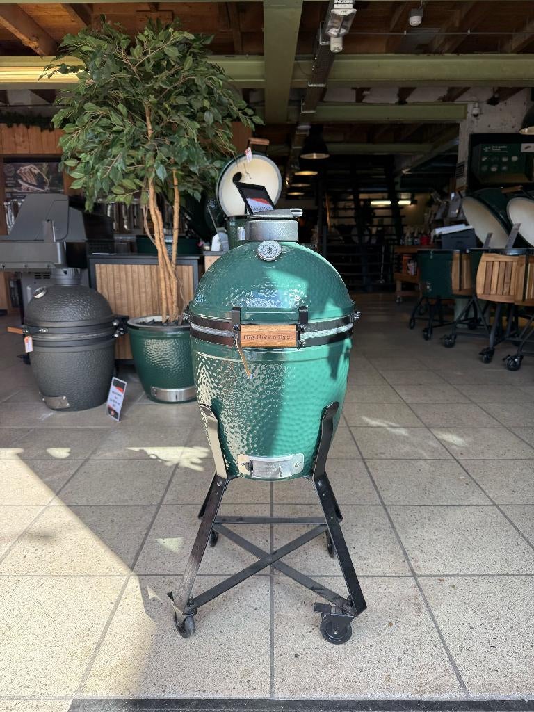 Big Green Egg Small - Met en zonder onderstel vanaf €750,-, Ophalen, Zo goed als nieuw, Big Green Egg (origineel)