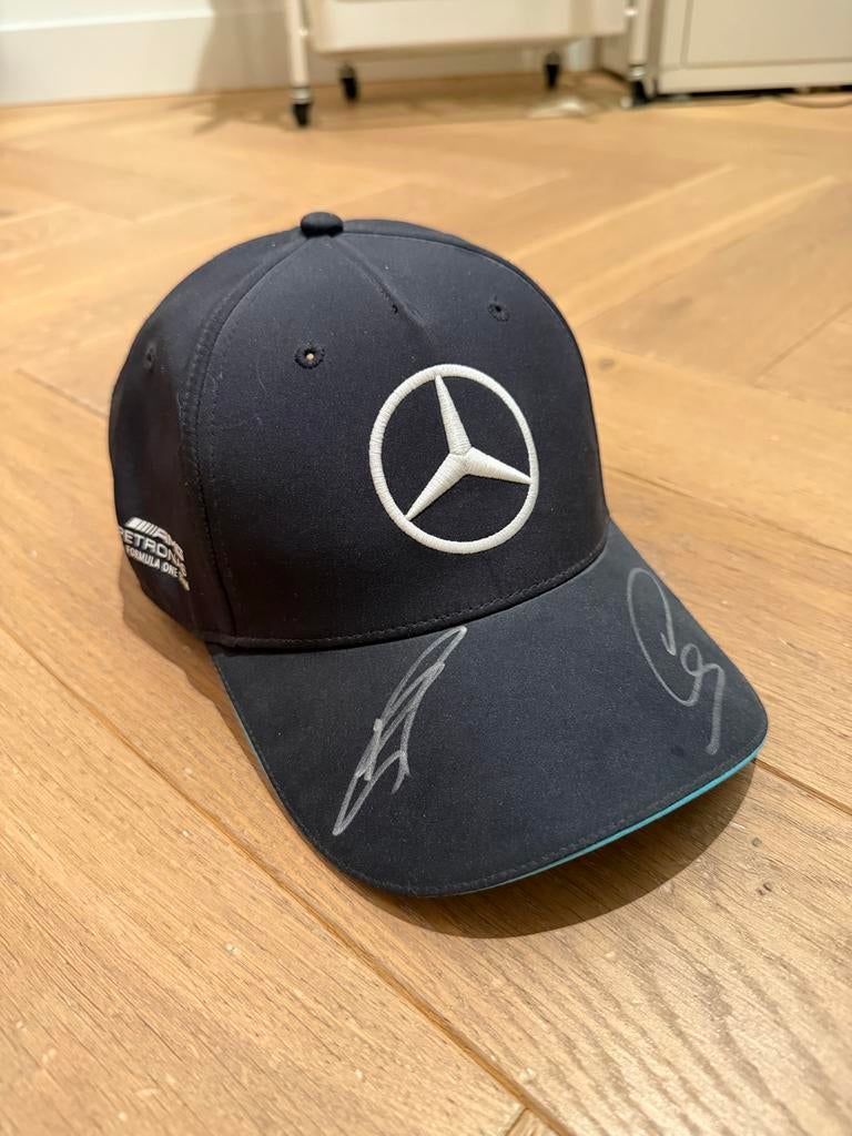 Mercedes pet gesigneerd door Hamilton en Russell, Verzenden, Nieuw, One size fits all, Pet