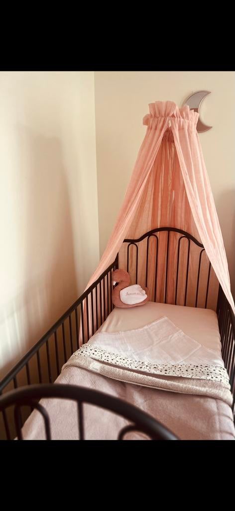 Ledikant metaal zwart, Ophalen of Verzenden, Zo goed als nieuw, Ledikant