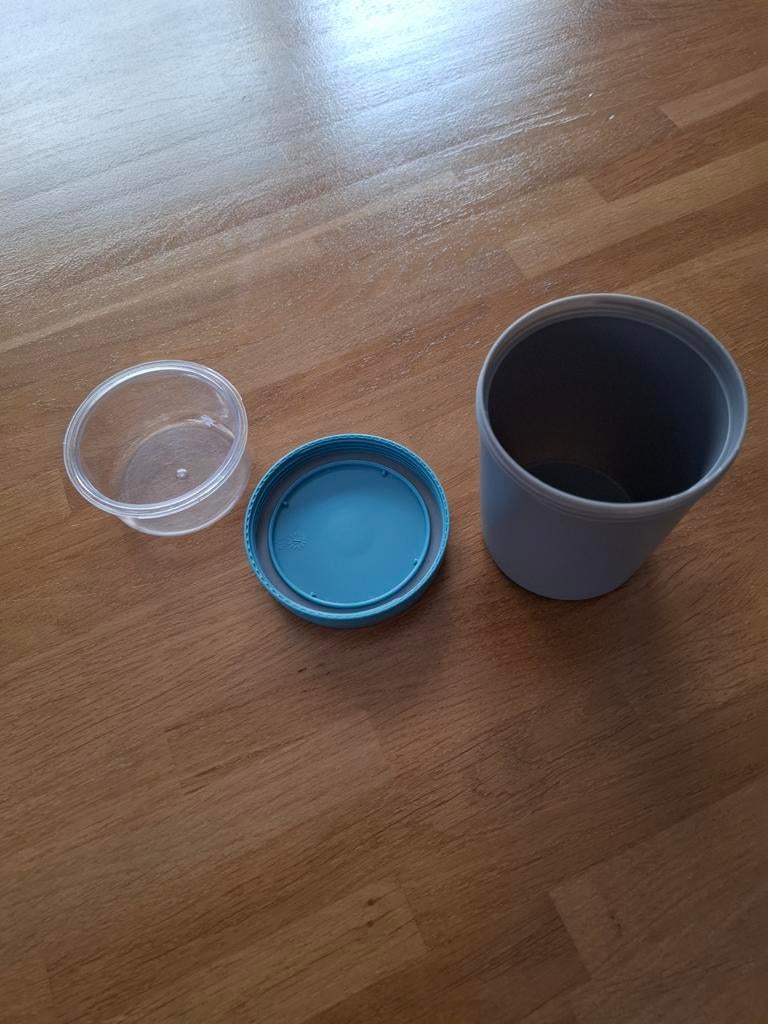 Royalvkd Yoghurt/Kwarkbeker met apart ingrediëntenbakje, Overige typen, Kunststof, Ophalen of Verzenden, Zo goed als nieuw