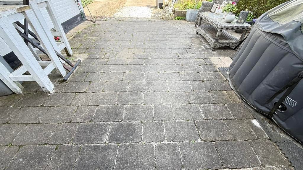 Gratis ca 24m2 sierbestrating, Ophalen, Gebruikt, Klinkers, 10 m² of meer