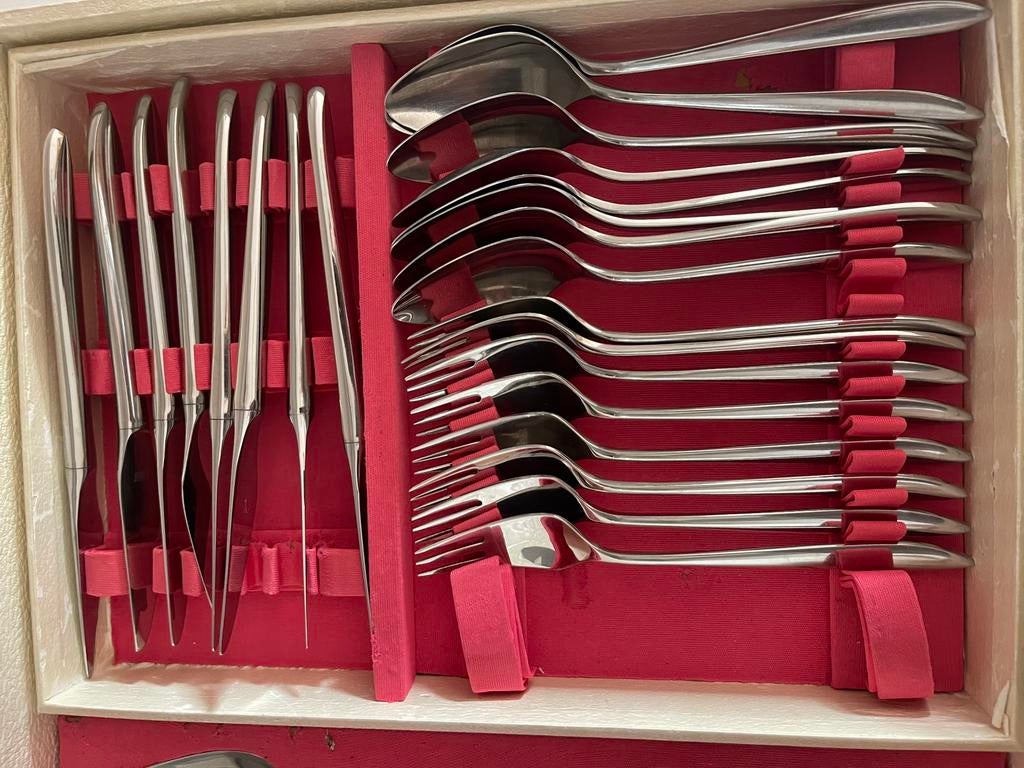 Gero Zilduro 8 persoons bestekset, Ophalen of Verzenden, Zo goed als nieuw, Rvs of Chroom, Vaatwasserbestendig