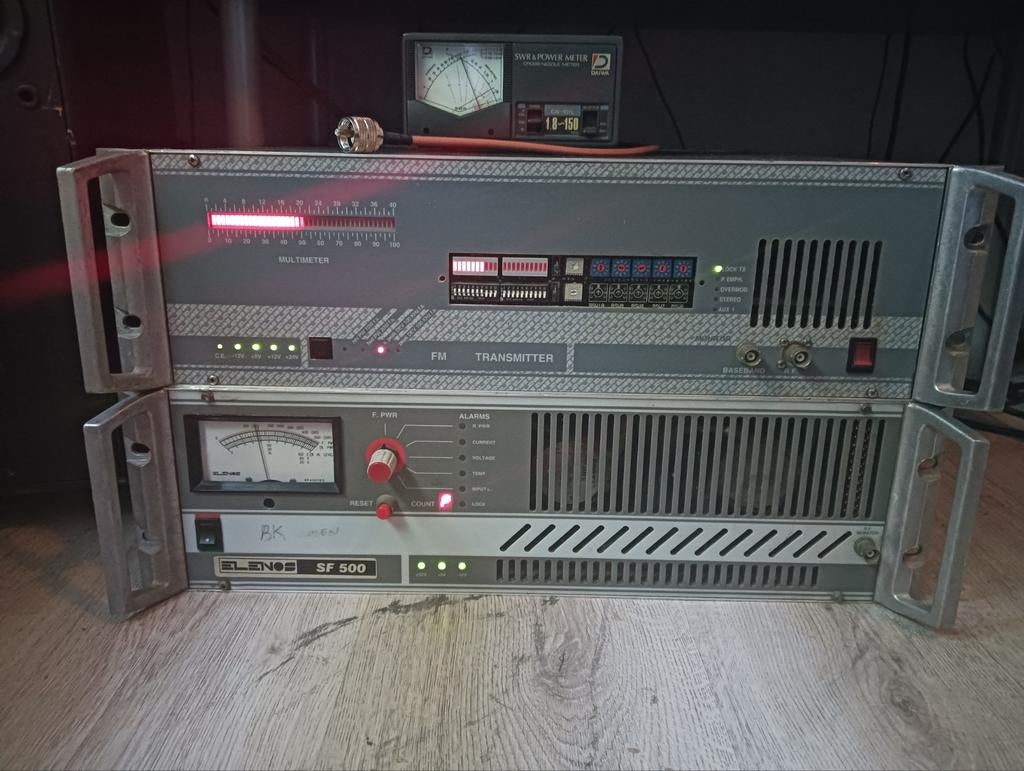 Elenos Stuurzender Elc 40 met Eindtrap Elenos SF 500, Ophalen