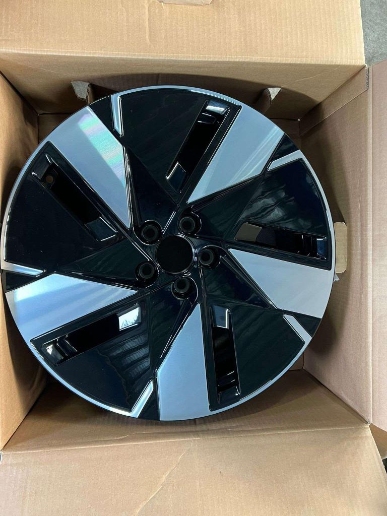 sportvelg 32294213 8.5jx19h2 volvo c40  xc40 xc60 nieuw, Velg(en), Volvo, Personenwagen, Ophalen