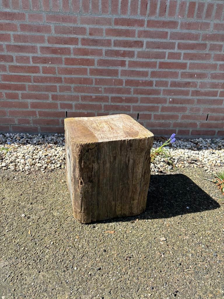 Hakblok meer paal, Tuin en Terras, Ophalen, Gebruikt, Palen, Hardhout