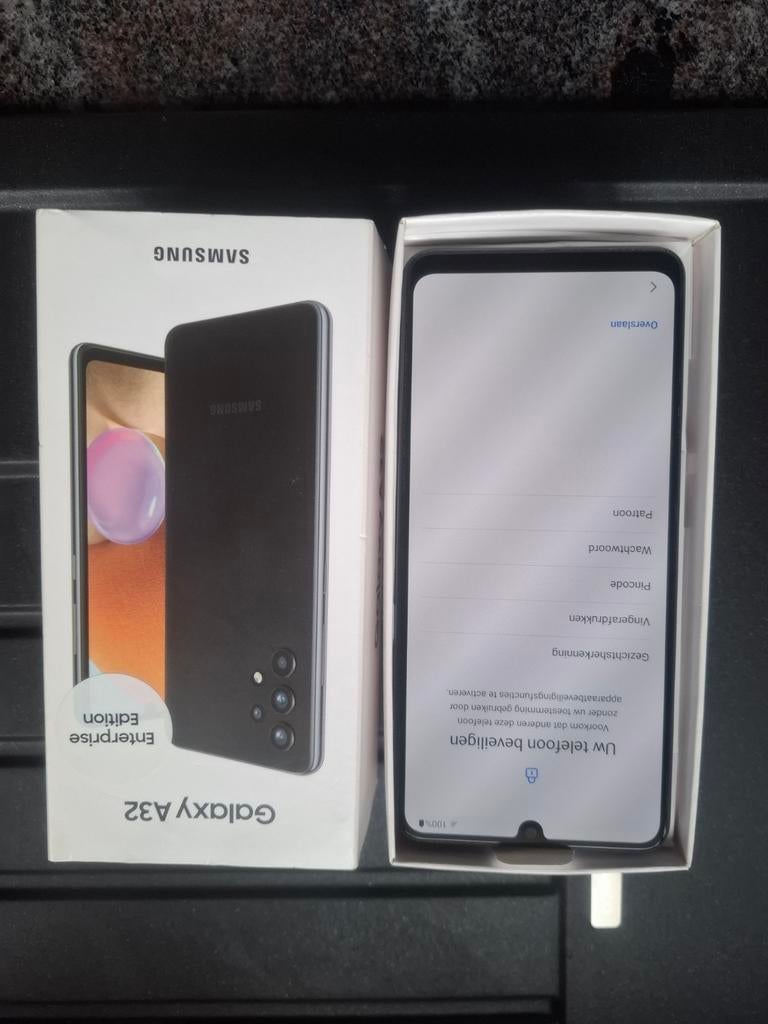 Samsung Galaxy A32 4G 128GB Enterprise Edition Zwart, Zwart, Ophalen of Verzenden, Zo goed als nieuw, 128 GB