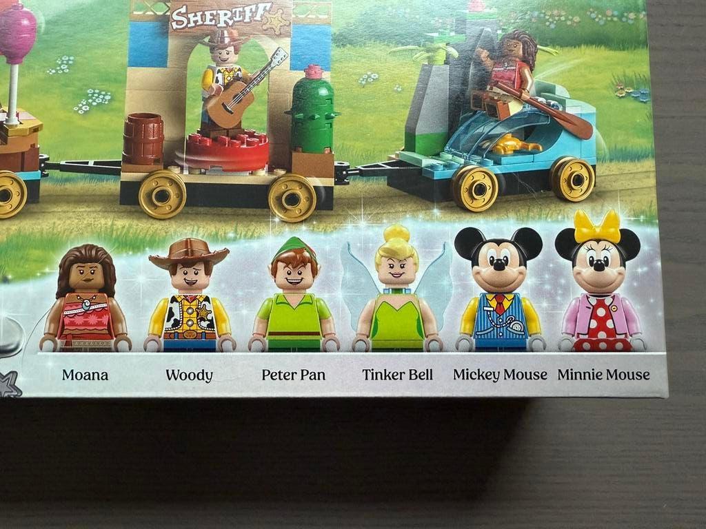 Lego 43212 LEGO Disney Celebration Train * nieuw in doos, Lego, Nieuw, Ophalen of Verzenden, Disney