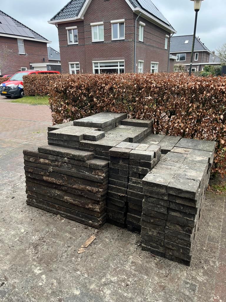 Gratis af te halen: Tuintegels diverse maten (ca. 24m2), Ophalen, Gebruikt, 10 m² of meer, Beton