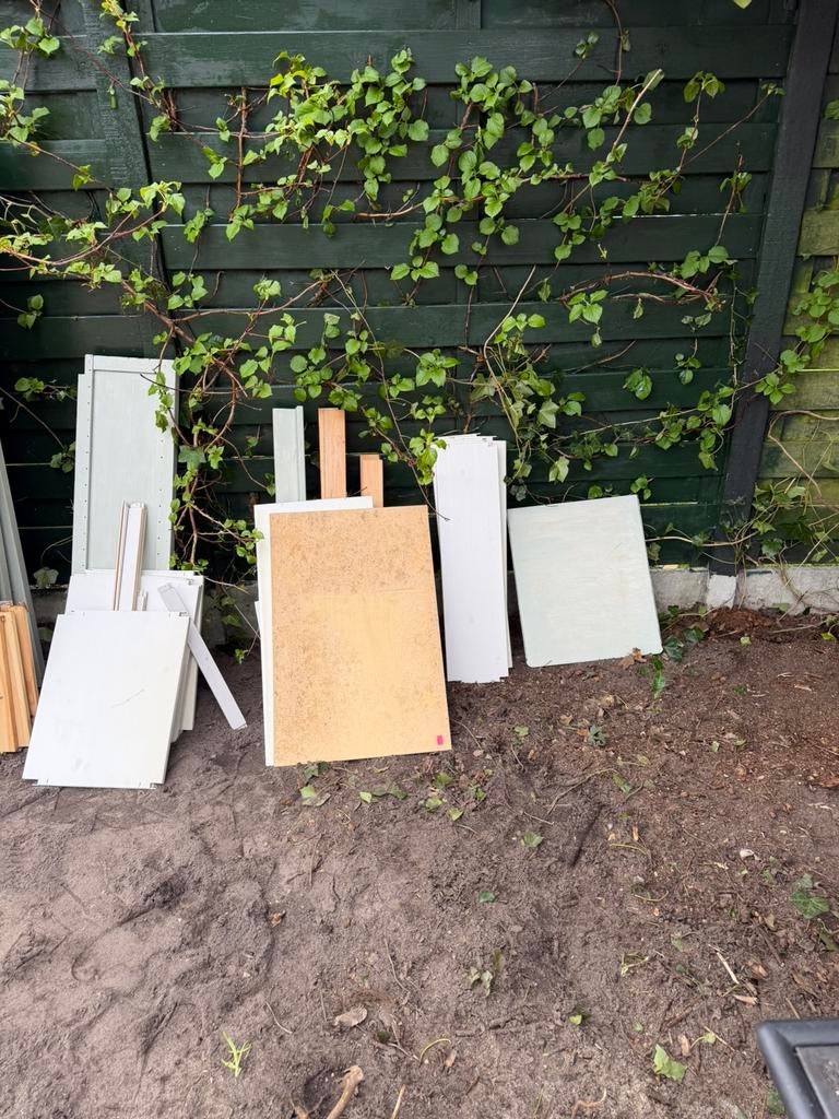 Lundia en ivar kastonderdelen, Ophalen, Gebruikt