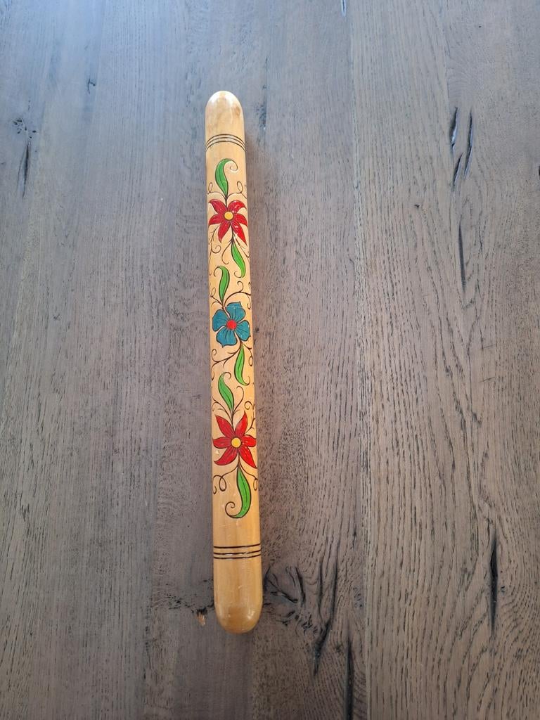 Vintage houten breinaalden koker met bloemmotief, Ophalen of Verzenden, Gebruikt, Breien, Naald