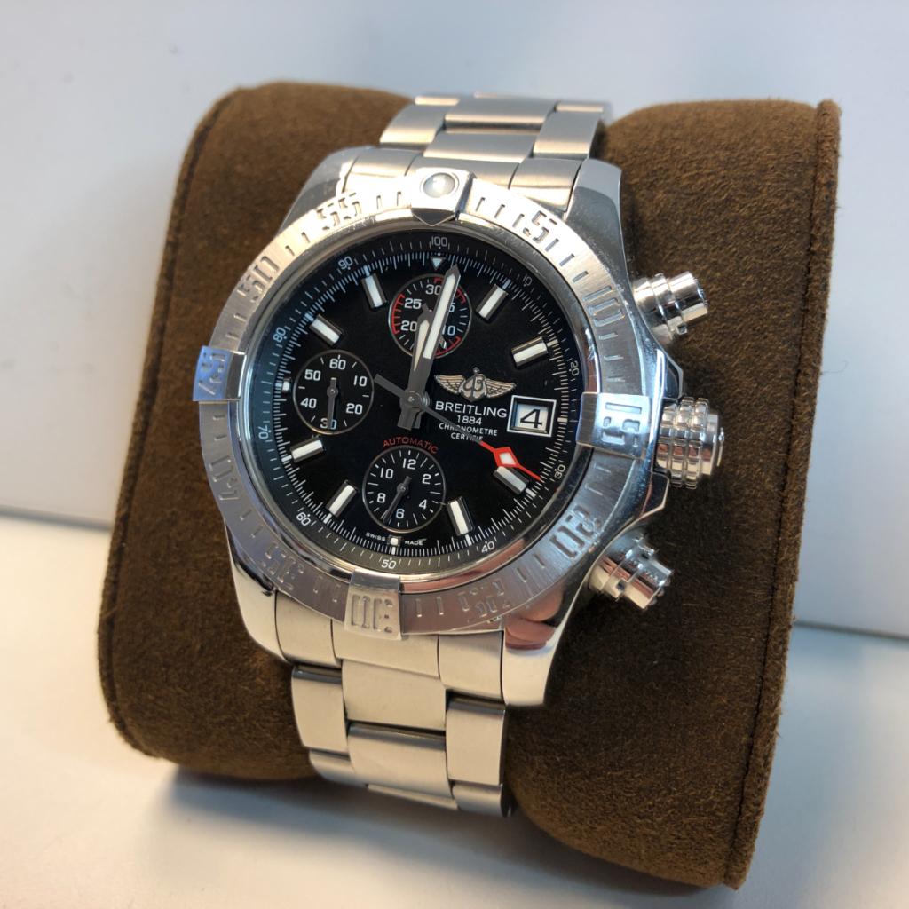 Breitling Avenger II 43mm | Compleet met doos en papieren, Flex Ltd., Zo goed als nieuw, https://flex.com/contact-us, Nobelstraat 10, 5807 GA Oostrum LB, Limburg, Nederland