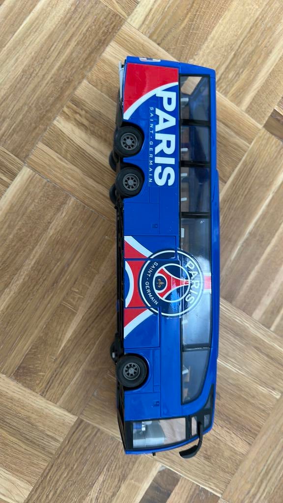 Paris saint germain spelersbus speelauto, Ophalen, Zo goed als nieuw