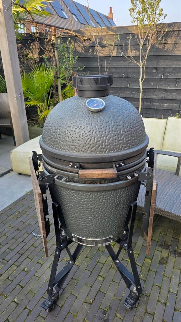 Bastard Urban Large Kamado BBQ, Ophalen of Verzenden, Gebruikt, Bastard, Met accessoires