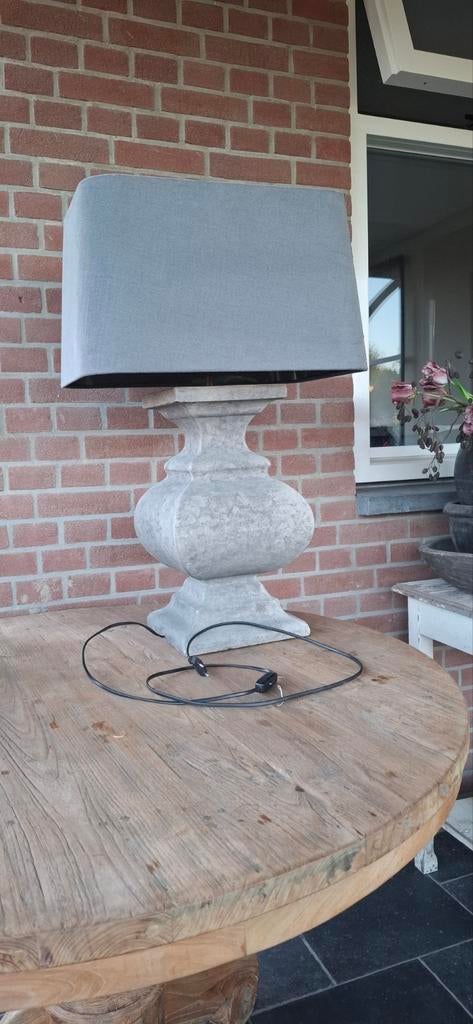 lampenvoet betonlook evt.met gratis kap, Ophalen, Zo goed als nieuw, Minder dan 50 cm