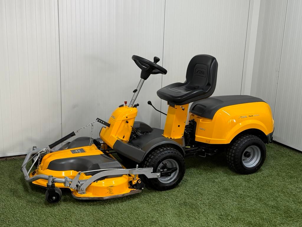 Nette Stiga Park 340 PWX 4X4 stuurbekr. Zitmaaier 2cilinder, Tuin en Terras, Zitmaaiers, Ophalen, Zo goed als nieuw