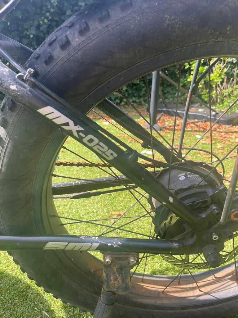 Elektrische fiets met dikke banden (fatbike) 25 km/u, Fietsen en Brommers, Brommers | Derbi, Ophalen, Gebruikt, Maximaal 25 km/u