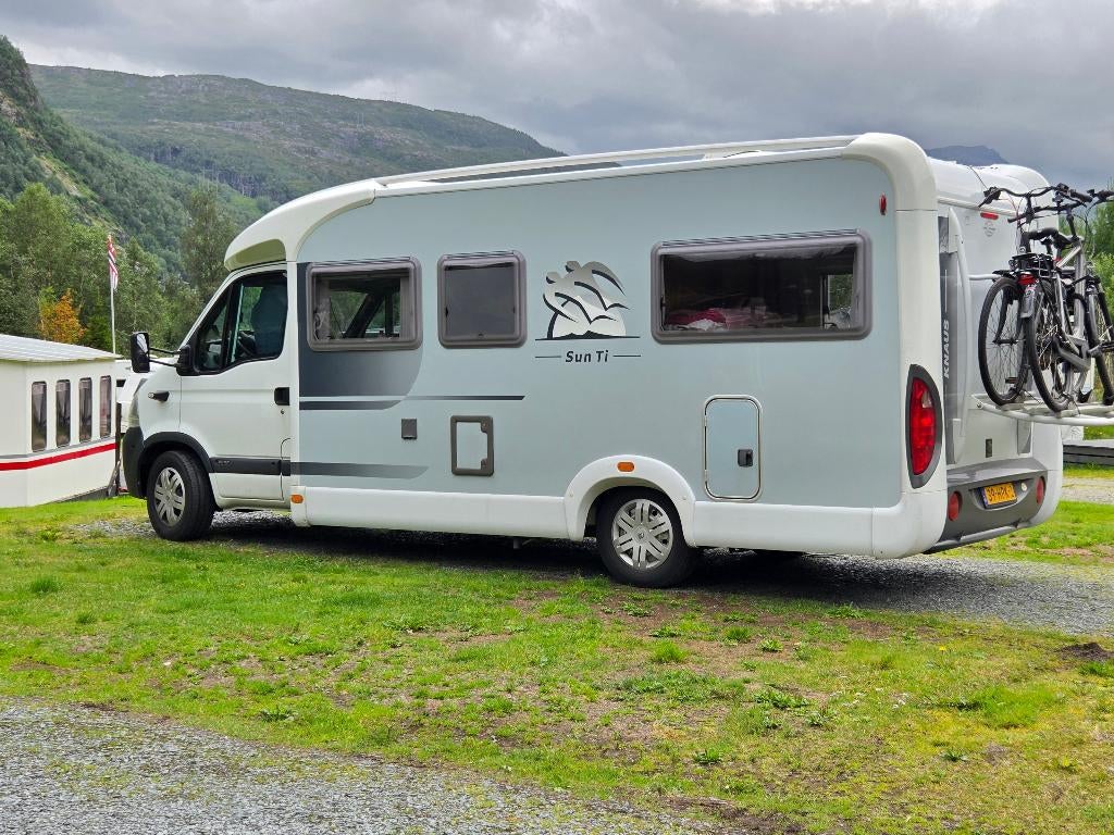 Zeer nette camper( Renault/Knaus) te koop, Caravans en Kamperen, Campers, Standaard zit, Ringverwarming, Tot en met 2, Particulier