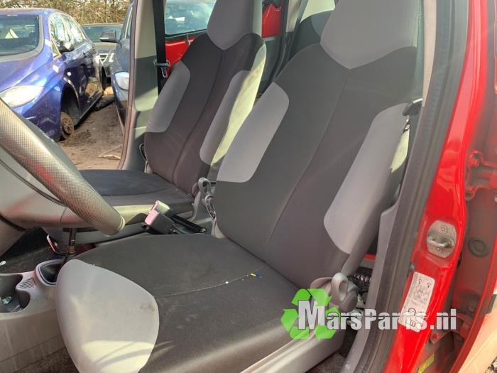 Bekleding Set (compleet) van een Peugeot 107, Gebruikt, -, -, Ophalen of Verzenden