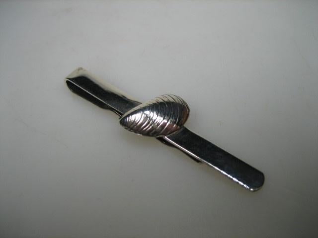 Antieke zilveren dasspeld met Zeeuwse Mossel, Antiek en Kunst, Verzenden, Zilver
