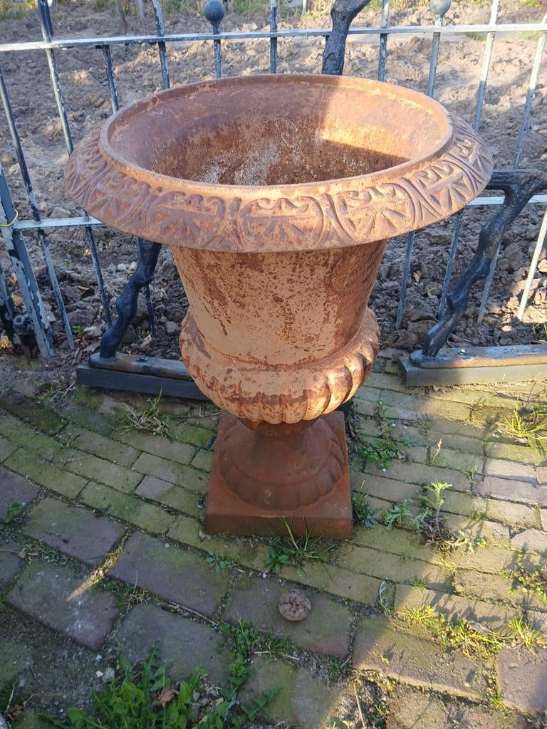 gietijzeren tuinvazen, Tuin en Terras, Ophalen, Gebruikt