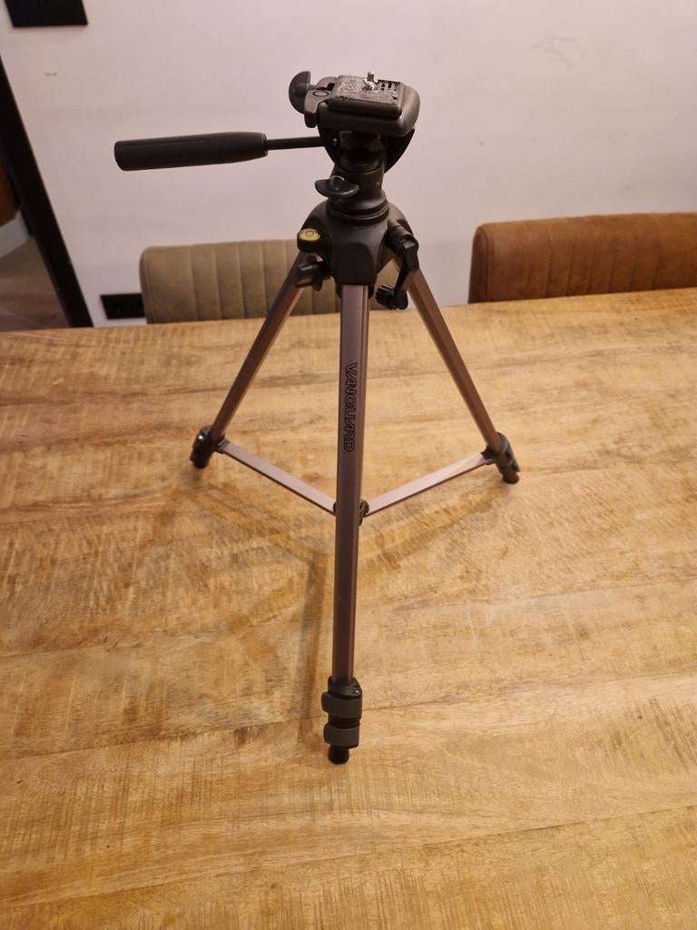 Vanguard VT-726 aluminium statief, Ophalen of Verzenden, Minder dan 150 cm, Driepoot
