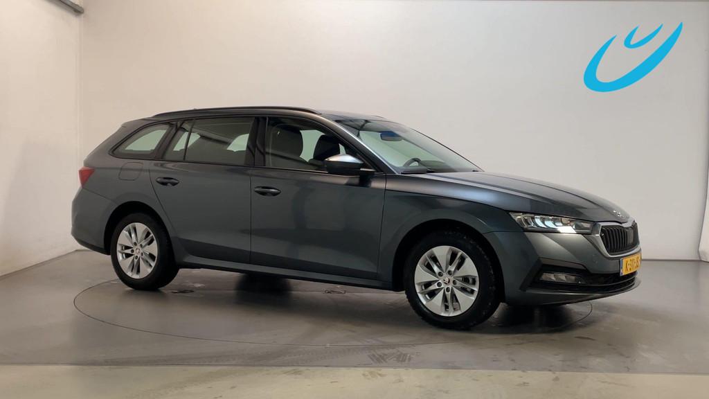 Skoda Octavia Combi 1.0 e-TSI DSG Business Edition Virtual C, Stof, Gebruikt, Met garantie (alle), Parkeersensor