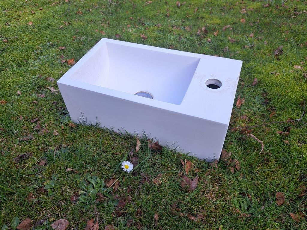 Wiesbaden toilet fontein Solid Surface 39½ bij 22cm, Ophalen of Verzenden, Zo goed als nieuw, Steen, Toilet