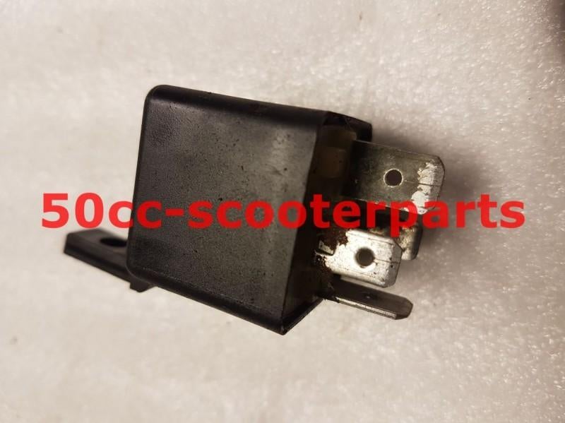 Startrelais Derbi Hunter 00G03900011 Gebruikt, Ophalen of Verzenden, -, -, -