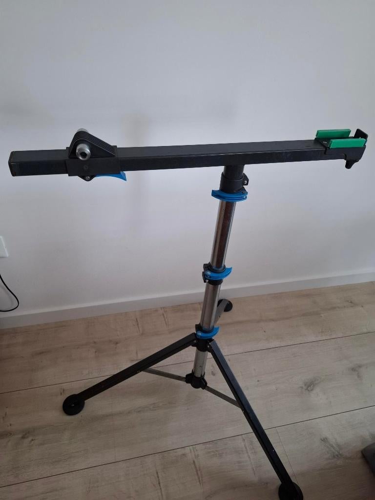 Speciaal voor steekas 12 mm   Fietsmontagestandaard Tacx, Ophalen of Verzenden, Zo goed als nieuw, Overig gereedschap