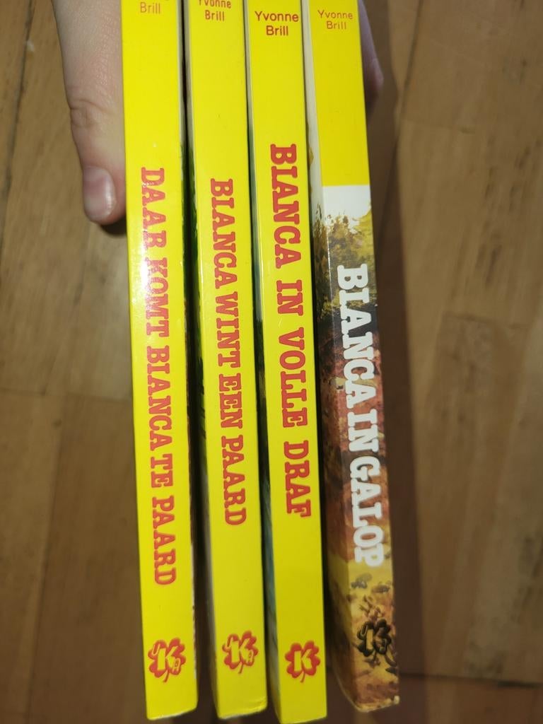 4 bianca boekjes, Ophalen of Verzenden, Gelezen