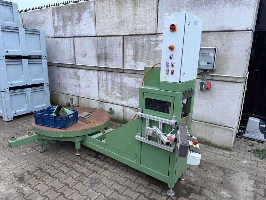 Kabeltrommel afroller met knipunit (Ecoma), Ophalen