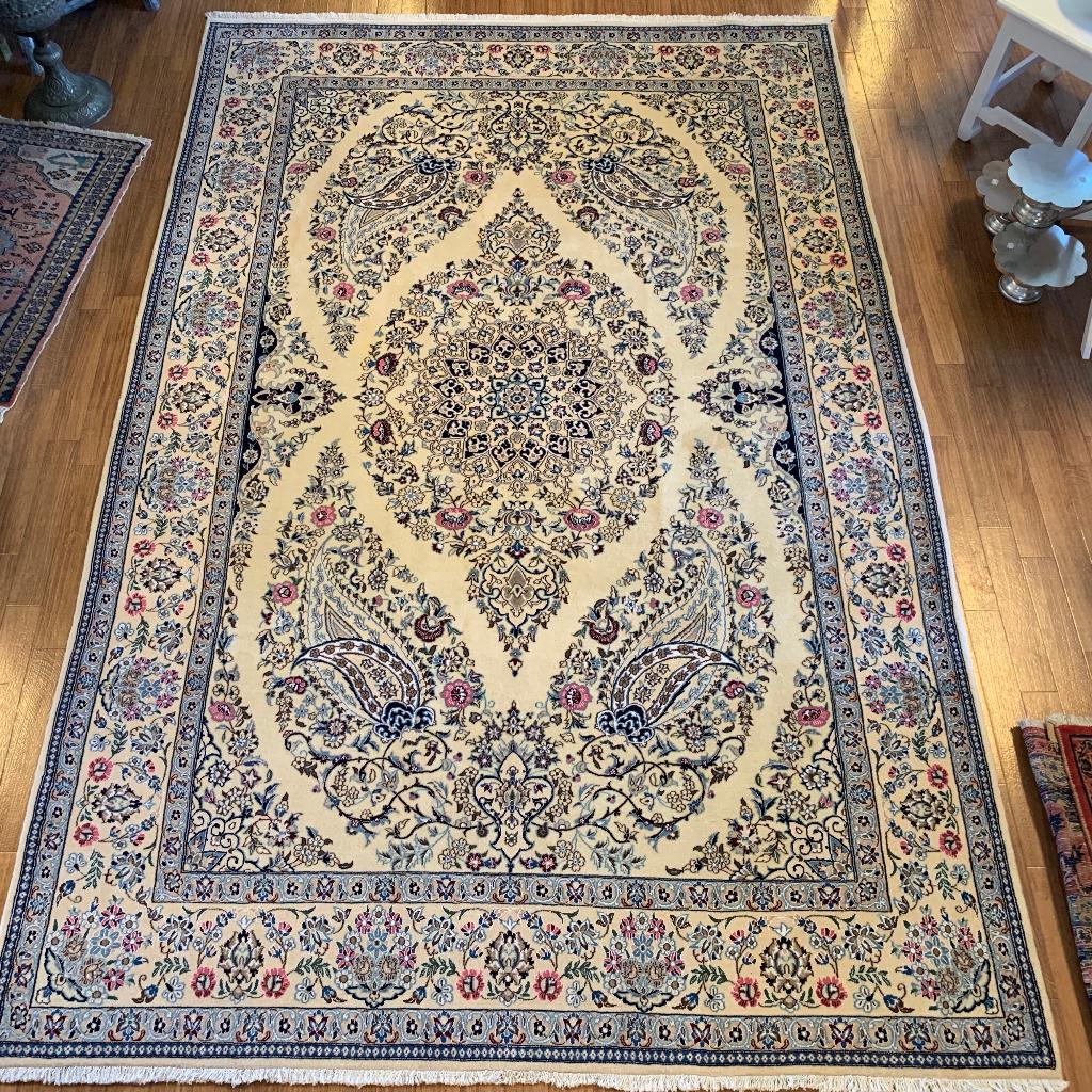 Trendy Origineel Perzisch tapijt -Wol met zijde 308 x 202 cm, TTM Wonen, Meubels – (Perzische) Tapijten en Woonaccessoires, Taag 63, 2491 CS, Den Haag (Forepark)