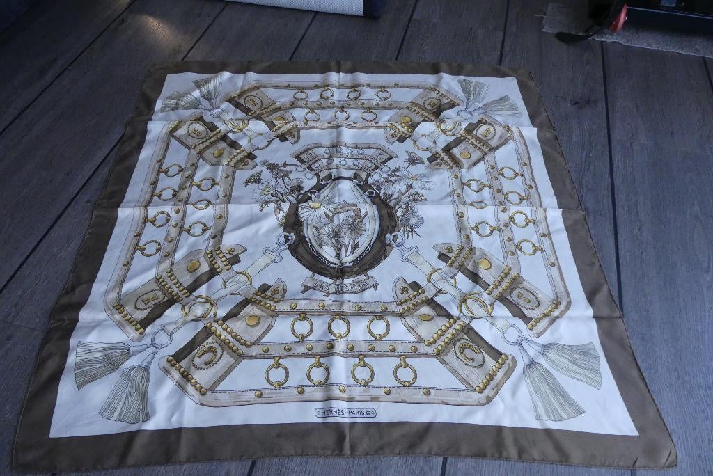 Aux Champs Hermes sjaal, Verzenden, Maat 46/48 (XL) of groter, Zo goed als nieuw, Sjaal