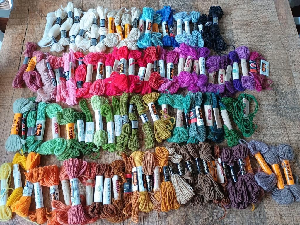 Verzameling borduurwol, Ophalen of Verzenden