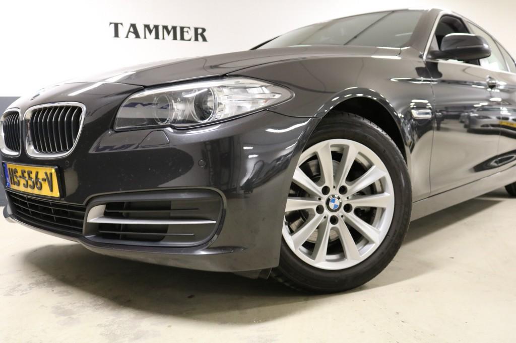 Bmw 5-SERIE 520i Executive 2e EIGENAAR  ORG.NL, Automaat, Gebruikt, Euro 6, 4 cilinders