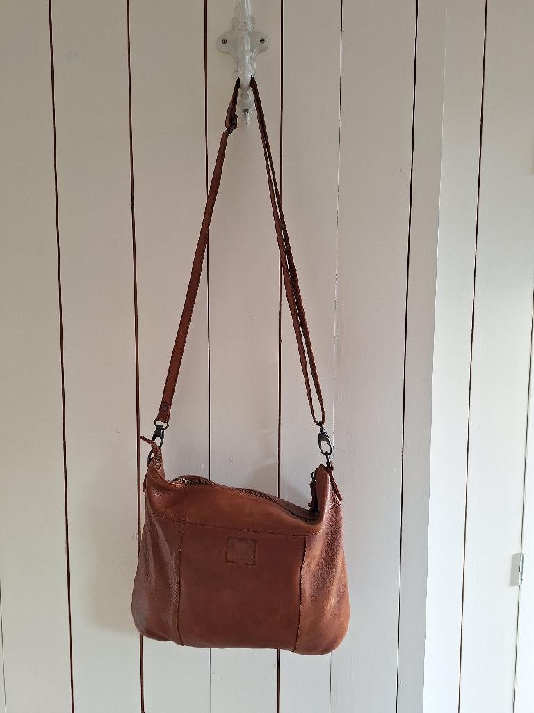 Bear Design Schoudertas Megan, Sieraden, Tassen en Uiterlijk, Tassen | Schoudertassen, Zo goed als nieuw, Overige merken, Bruin